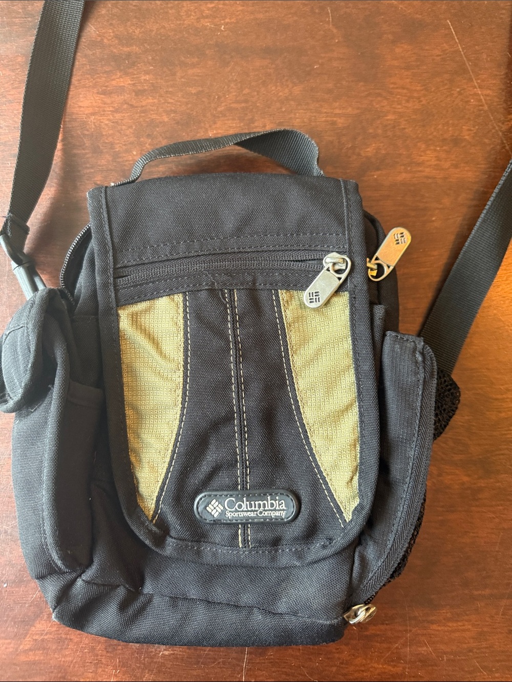 Columbia Black and Olive Small Messenger Crossbody Bag